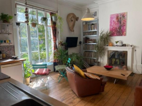 Artistic spacious flat in central Brixton